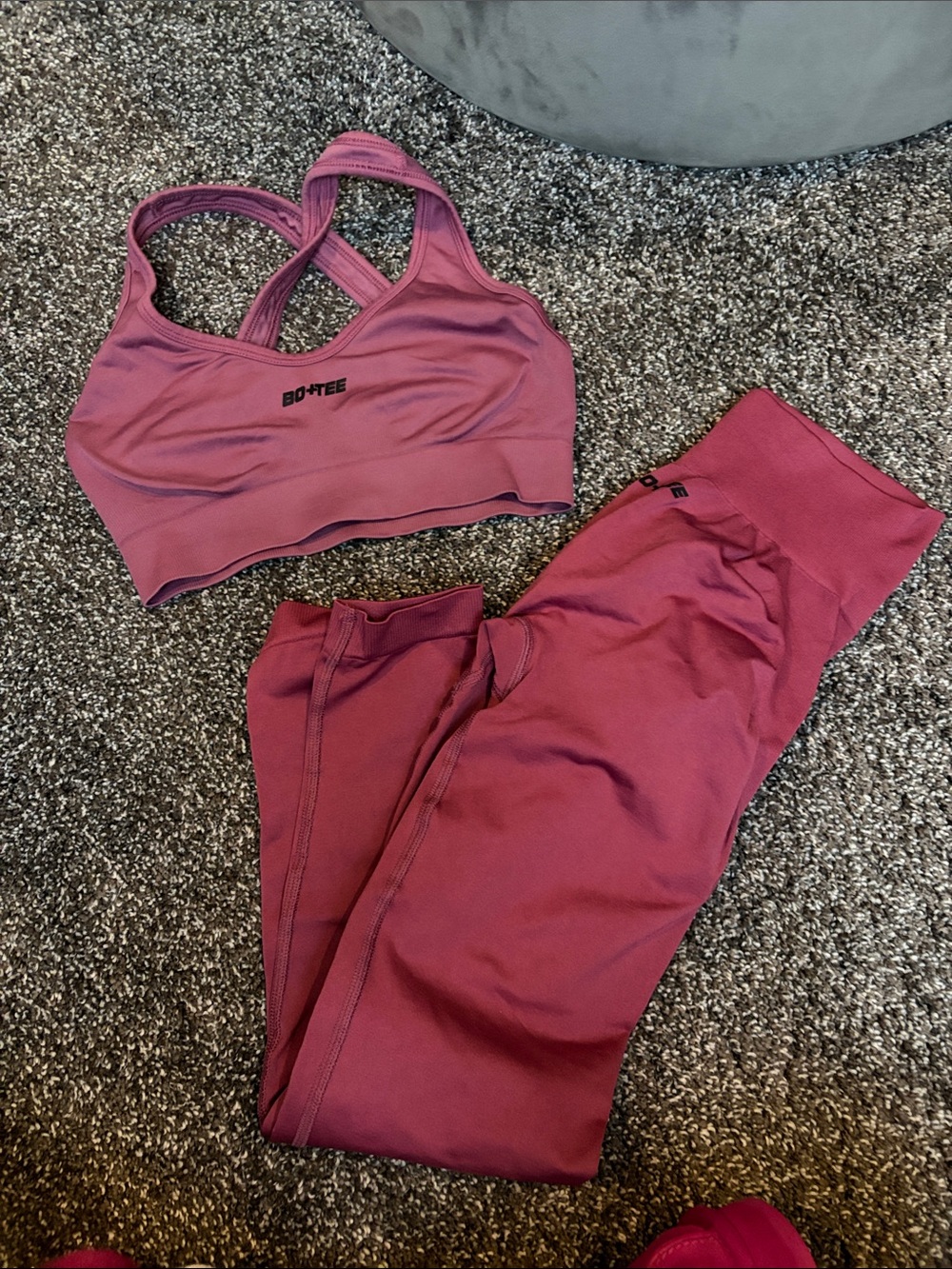 Mauve Seamless Sports Bra & Leggings Set